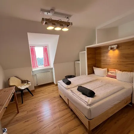 Runas Otel Hallbergmoos
